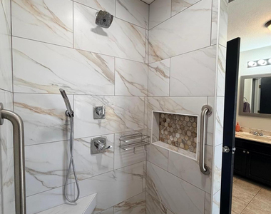 4224 E Ashler Hills Drive - Photo Thumbnail 7