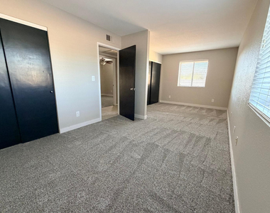 4224 E Ashler Hills Drive - Photo Thumbnail 13