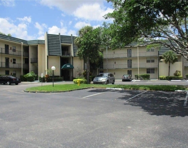 9091 Lime Bay Boulevard - Photo Thumbnail 4