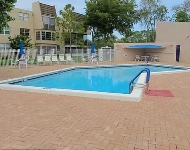 9091 Lime Bay Boulevard - Photo Thumbnail 8
