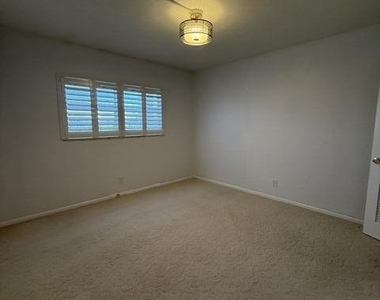 29 Yacht Club Drive - Photo Thumbnail 23