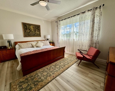 8082 Aberdeen Drive - Photo Thumbnail 7