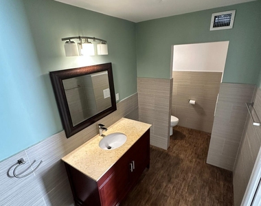 637 Executive Center Drive - Photo Thumbnail 10