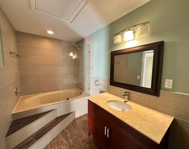 637 Executive Center Drive - Photo Thumbnail 11
