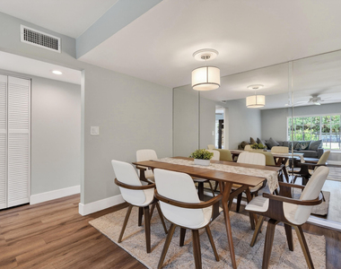 11521 Landing Place - Photo Thumbnail 9