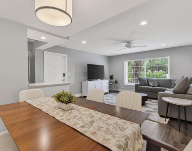 11521 Landing Place - Photo Thumbnail 10