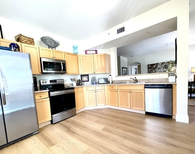 11028 Legacy Drive - Photo Thumbnail 20