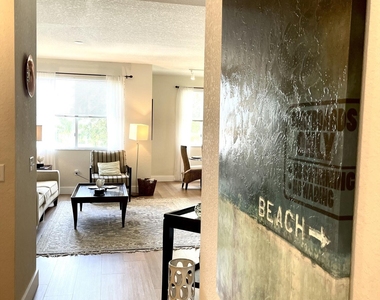 11028 Legacy Drive - Photo Thumbnail 8