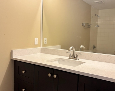 1103 Golden Lakes Boulevard - Photo Thumbnail 13