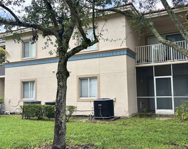 1103 Golden Lakes Boulevard - Photo Thumbnail 30