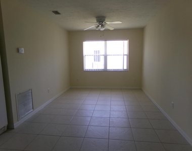 3014 Sw Segovia Street - Photo Thumbnail 3