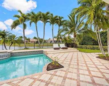 11695 Sunrise View Lane - Photo Thumbnail 32