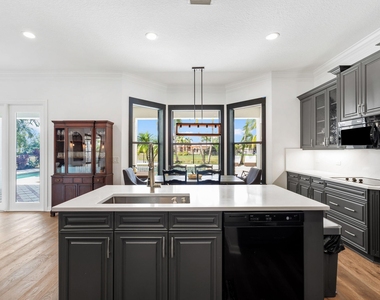 11695 Sunrise View Lane - Photo Thumbnail 11