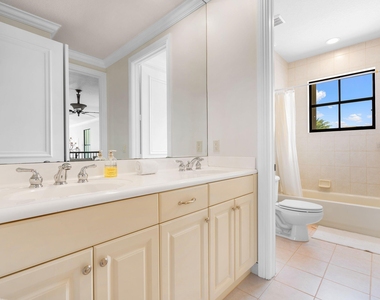 11695 Sunrise View Lane - Photo Thumbnail 21