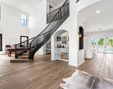 11695 Sunrise View Lane - Photo Thumbnail 4