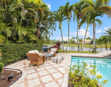 11695 Sunrise View Lane - Photo Thumbnail 33
