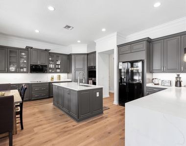 11695 Sunrise View Lane - Photo Thumbnail 12