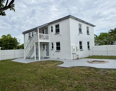 717 2nd Avenue S - Photo Thumbnail 10
