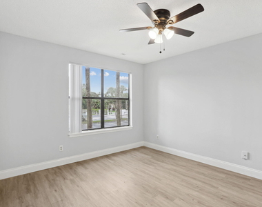 2301 N Congress Avenue - Photo Thumbnail 9