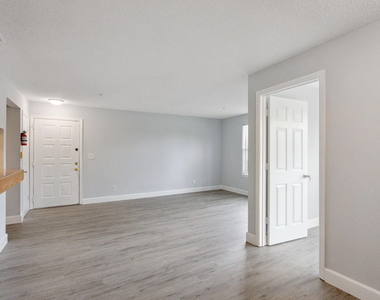 2301 N Congress Avenue - Photo Thumbnail 5