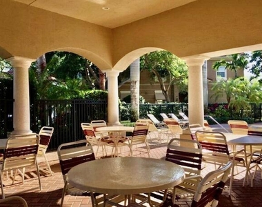 4930 Bonsai Circle - Photo Thumbnail 15