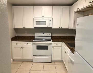 6043 10th Avenue N - Photo Thumbnail 7