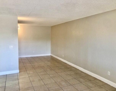 6043 10th Avenue N - Photo Thumbnail 3