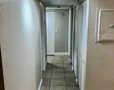 6043 10th Avenue N - Photo Thumbnail 9