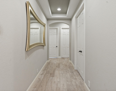 9521 Eden Manor - Photo Thumbnail 69