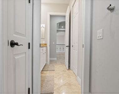 9521 Eden Manor - Photo Thumbnail 73
