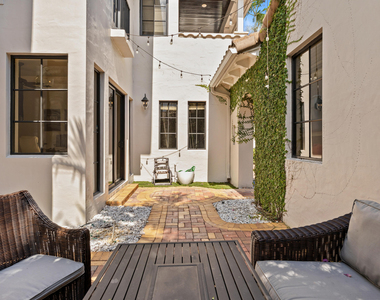 9521 Eden Manor - Photo Thumbnail 22