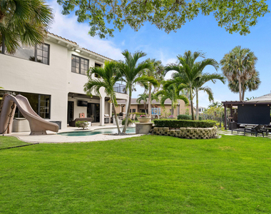 9521 Eden Manor - Photo Thumbnail 36