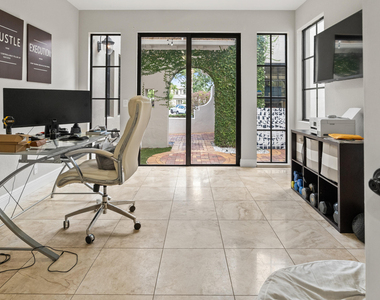 9521 Eden Manor - Photo Thumbnail 52