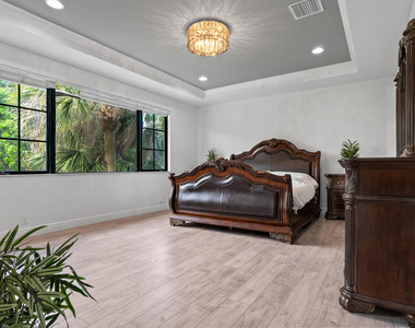 9521 Eden Manor - Photo Thumbnail 85