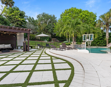 9521 Eden Manor - Photo Thumbnail 27