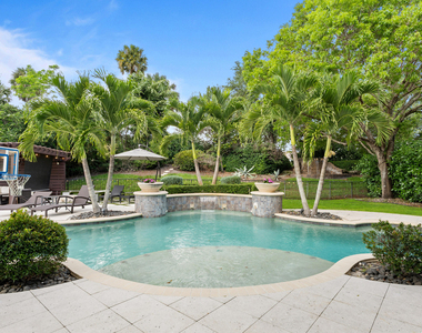 9521 Eden Manor - Photo Thumbnail 41