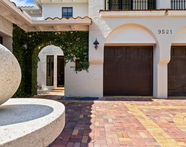 9521 Eden Manor - Photo Thumbnail 19