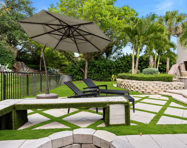 9521 Eden Manor - Photo Thumbnail 34