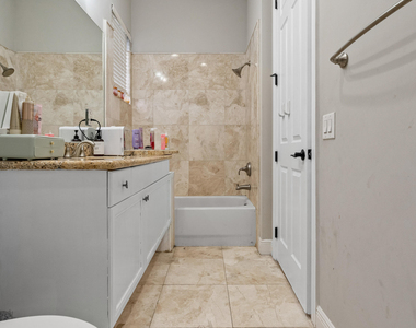 9521 Eden Manor - Photo Thumbnail 80