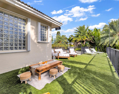 272 Imperial Lane - Photo Thumbnail 75