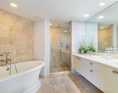 333 Las Olas Way - Photo Thumbnail 5