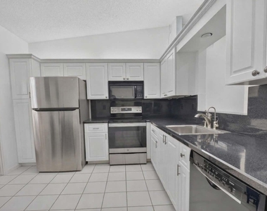 8146 Windgate Drive - Photo Thumbnail 5