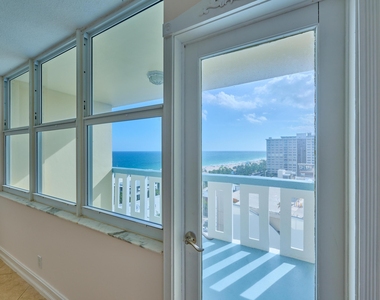 305 N Pompano Beach Boulevard - Photo Thumbnail 8
