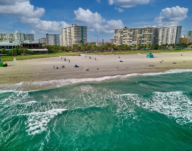 305 N Pompano Beach Boulevard - Photo Thumbnail 36