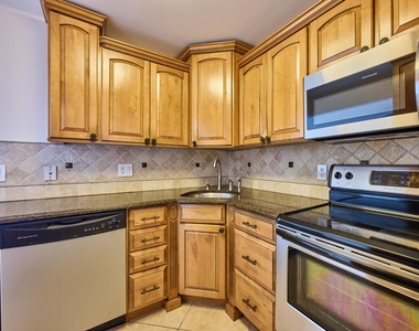 305 N Pompano Beach Boulevard - Photo Thumbnail 6