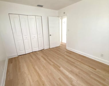 4130 Nw 31st Terrace - Photo Thumbnail 11