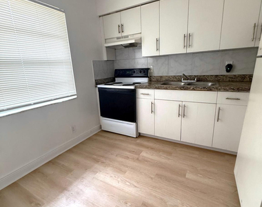 4130 Nw 31st Terrace - Photo Thumbnail 6