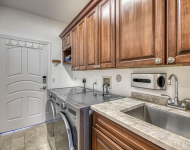 2245 Monet Road - Photo Thumbnail 23