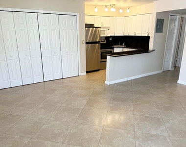 4050 Ne 12th Terrace - Photo Thumbnail 1
