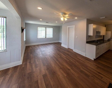 4116 Virginia Terrace - Photo Thumbnail 22